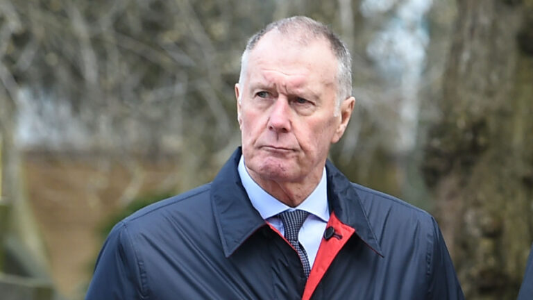 geoff hurst net worth