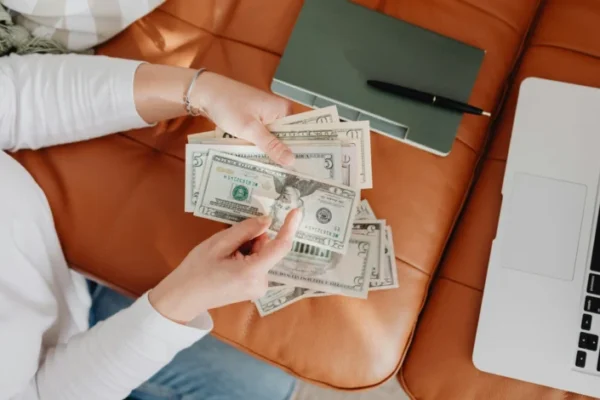 Money6x.com Employment